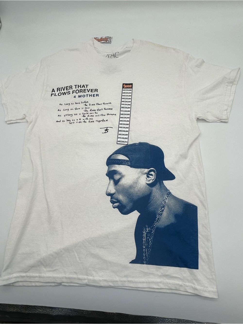 Officially Licensed 2Pac T-shirt Featuring A River That Flows Forever Poem M